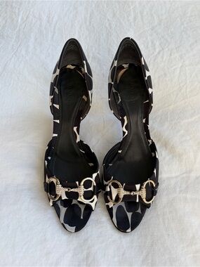Vintage Gucci Crystal Horsebit Satin Open Peep Toe Heels Black White Spot Print
